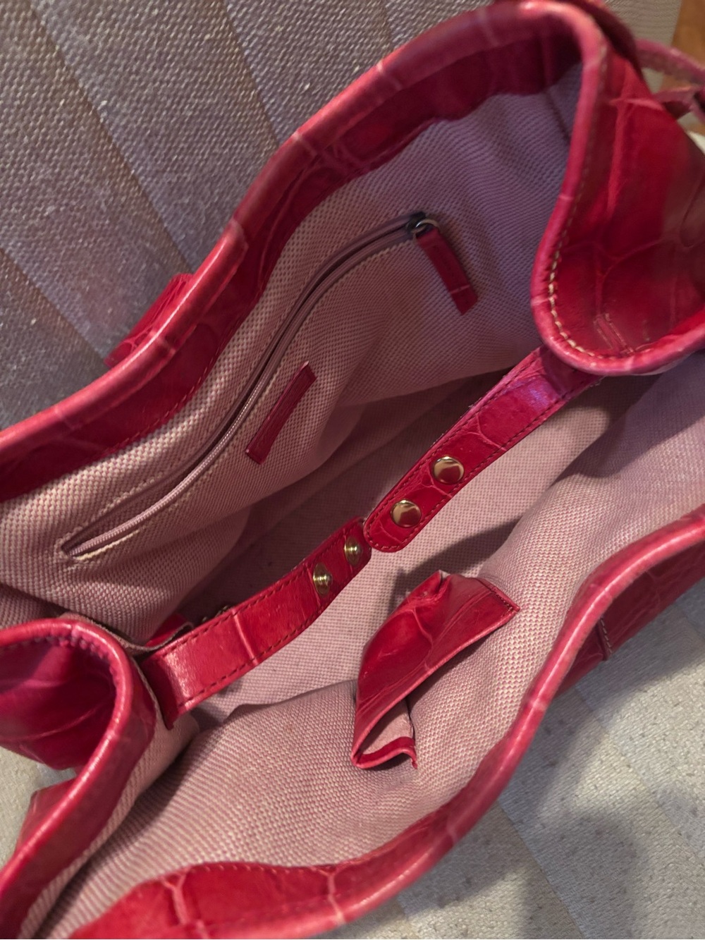Dooney & Bourke Red Croc-Embossed Leather Shoulder Bag - Picture 2 of 5